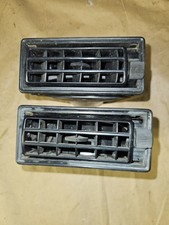 VW T3 Lüftungsdüse Luftausströmer Armaturenbrett L/R 251809709 schwarz 2 Stk.