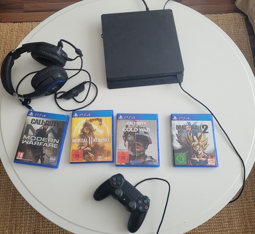 Playstation with controller - 4,
