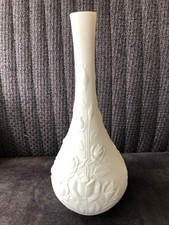 AK Kaiser Porzellan Vase mit