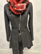 Total angesagter Anzug von