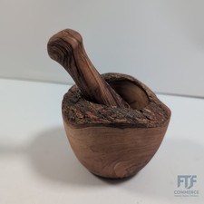 das Olivenholzbrett® / Mörser und Stößel aus Olivenhol... das Olivenholzbrett® /