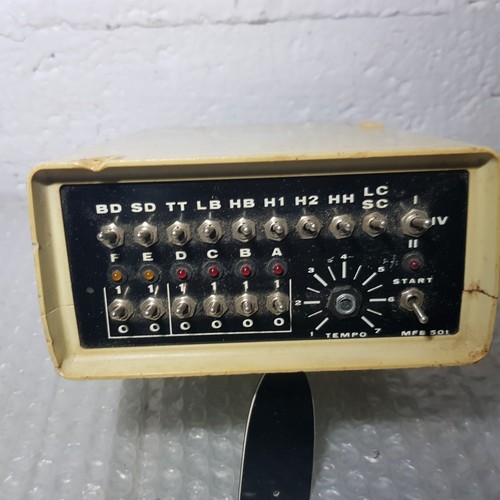 Mfb 501 drum - machine, plus