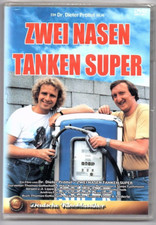 Zwei Nasen tanken Super - mit