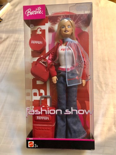 Barbie fashion show - show, ferrari