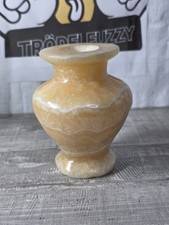 alabaster vase 15 Cm