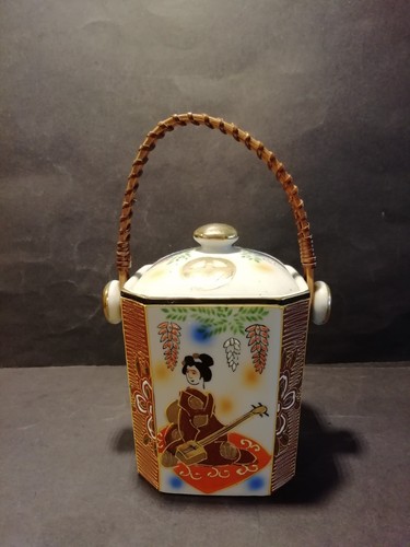 Alte teedose mit - alte,