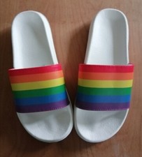 Badeschuhe Slipper Gr. 40/41 Unisex Pride Collection Regenbogen Badelatschen