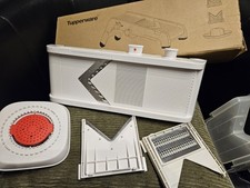 MANDO Chef Mit 3 Einsätzen mit Anleitung- Tupperware, Reibe, Hobel