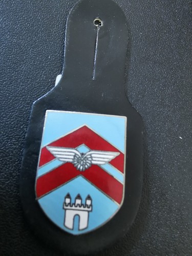 Brustanhänger
