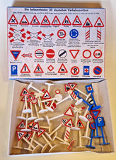 SIKU Plastik V-Serie V 310 Deutsche Verkehrsschilder / Road Signs in Ovp 50er J.