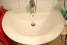 Badezimmer Waschbecken villeroy & boch ca. 80cm mit Wasserhahn und Ablauf