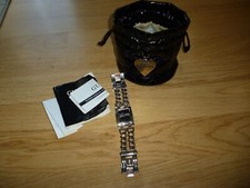 Guess Damen Analog Uhr Heavy Metal mit Edelstahl Armband W80048L3