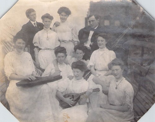 Antique 1900s photo women - antique,