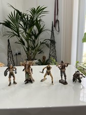 5 Figuren aus der Fantasywelt