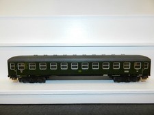 Märklin H0 4022 D-Zug-Wagen der DB, grün, 2. Klasse, Blech, 24 cm