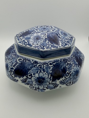 Royal delft porceleyne fles - delft,