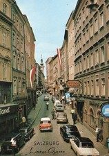 Farb AK Salzburg - Linzer Gasse - Auto - Renault FIAT Opel Ford VW Käfer Bulli