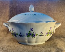 Kleine ovale Suppenterrine -