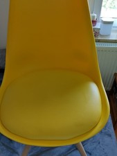 Retro Esszimmerstuhl  im Stiel der 70er in gelb neu