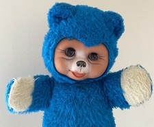 Plüschtier mit Gummigesicht