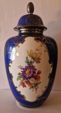 Hertel Jakob Porzellan Deckelvase mit Silberoverlay/1000. Kobaltblau mit Blumen