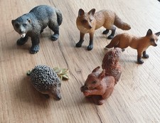 Schleich Wald Vielfraß 14646 Eichhörnchen 14684 Igel 14713 Fuchs 14648+14649