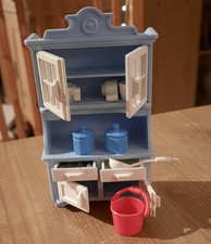 Küchenschrank mit Zubehör