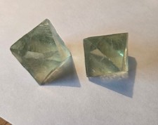 Fluorit Oktaeder Rohstein