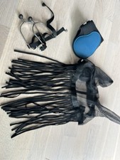Pferdezubehör / Sporen, Fliegenmaske, Streichkappen