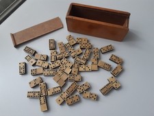 Altes domino spiel mit - domino,