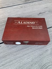 Aladino Maduro Holz