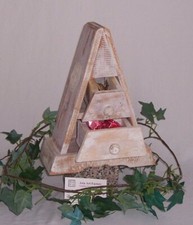 Holz pyramide weiß 2 - holz,