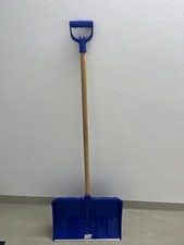 Schneeschaufel