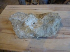 Quellstein Brunnenstein mit