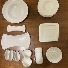 Designer Anton Schwarz.  Großes Fine China Geschirrset 29 Teile & Bone China.