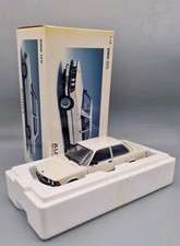 1:18 BMW 323i 1977 Alpinwhite AutoART 75111