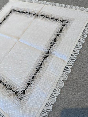 Oma deckchen handarbeit - ,