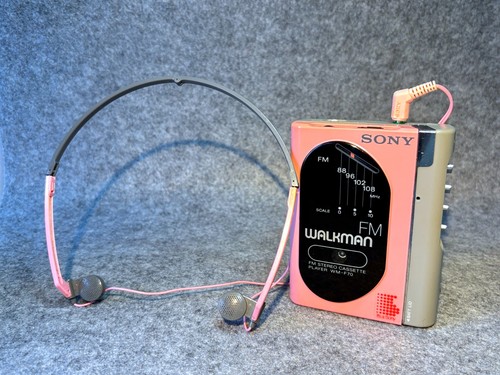 Sony f70 walkman - sony,