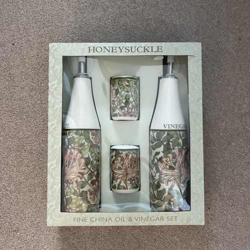 William morris honeysuckle - morris,
