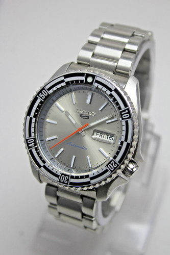 Seiko sports retro - 5, color