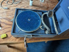 Antikes Koffergrammophon