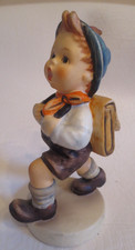 HUMMELFIGUR GOEBEL HUM 82/2/0 "DER SCHULSCHWÄNZER" JUNGE HUMMEL FIGUR