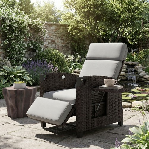 Elegante gartenliege aus - gartenliege,