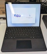 MICROSOFT Surface Pro, Copilot+ PC, 11. Ed,  13 Zoll  Maus Tastatur  Win11 Pro