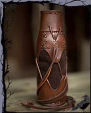 Mittelalter Larp geschnürter Leder Flaschenhalter mit 500ml Flasche  Epic Armour