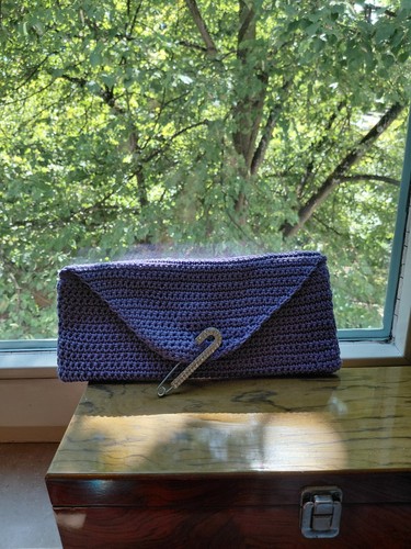 Handgehäkelte clutch lila - handgehäkelte,