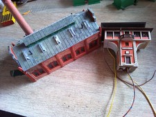 Spur N..Lokschuppen.1-gleisig ( BASTLER) + Stellwerk ( TOP....GUT