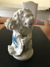 Nymphenburg Löwe Porzelan mit