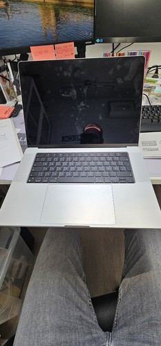Apple mac book - apple,