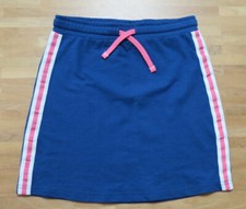 Bequemer Rock in blau, Gr. 140, angenehm weicher Stoff, Tennis-Röckchen-Look
